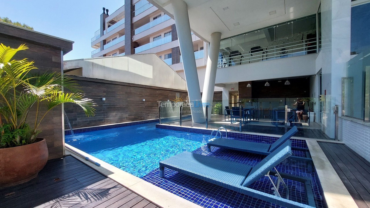 Apartment for vacation rental in Bombinhas (Praia de Bombinhas)