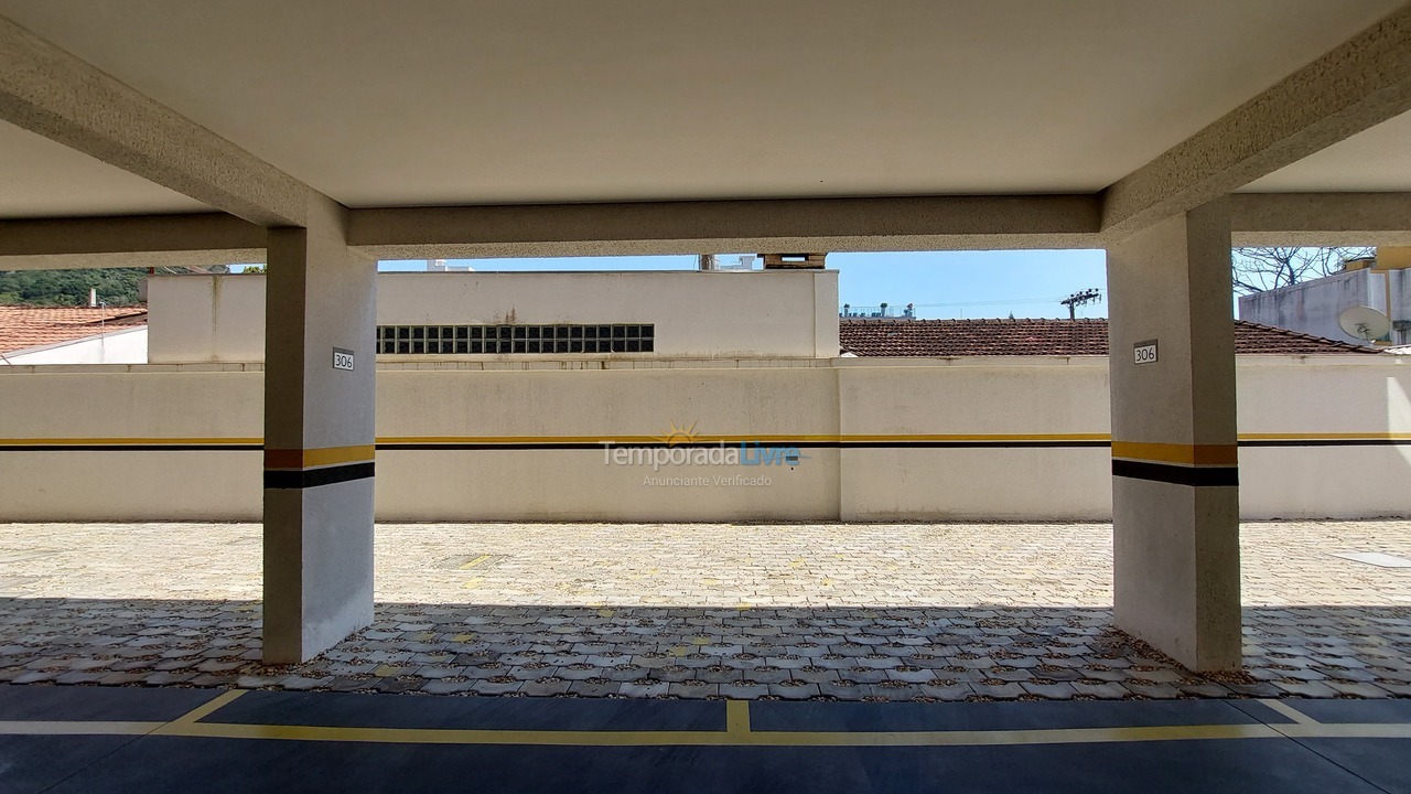 Apartment for vacation rental in Bombinhas (Praia de Bombinhas)