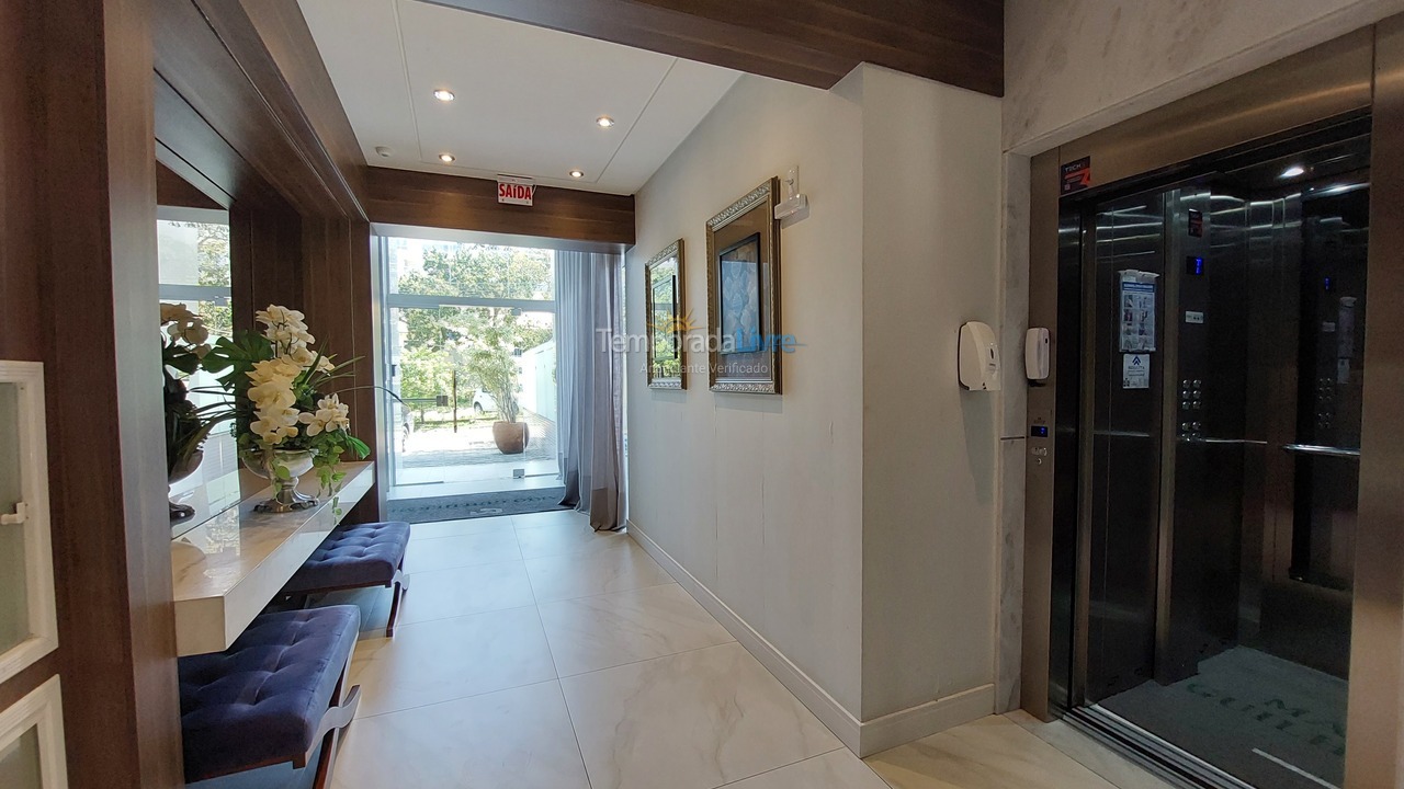 Apartment for vacation rental in Bombinhas (Praia de Bombinhas)