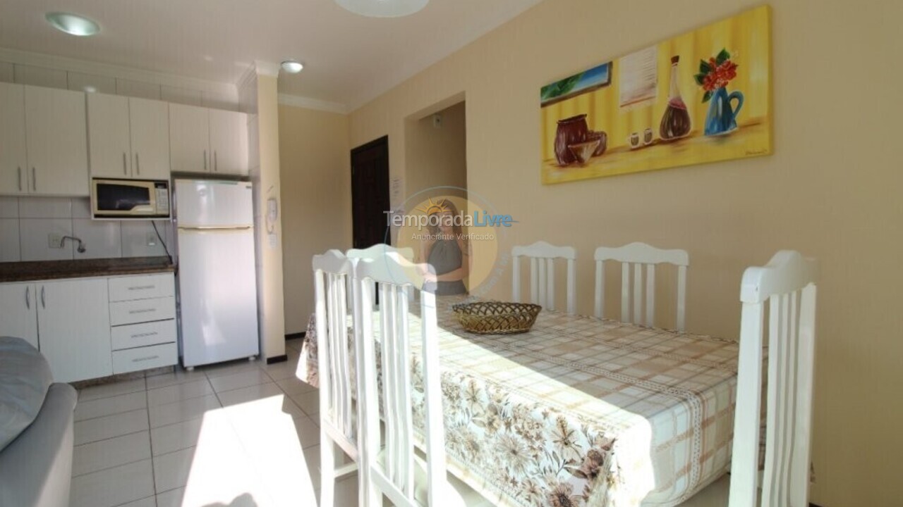 Apartamento para aluguel de temporada em Bombinhas (Praia de Bombinhas)