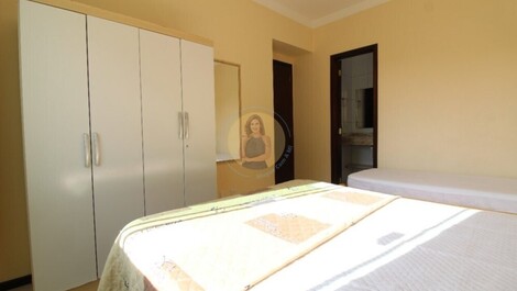 APARTAMENTO NO CENTRO DE BOMBINHAS PARA 6 PESSOAS