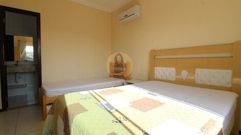 APARTAMENTO NO CENTRO DE BOMBINHAS PARA 6 PESSOAS