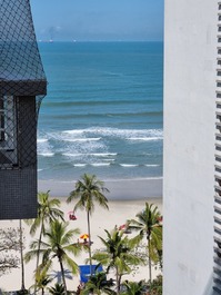 Vista externa da janela da sala.