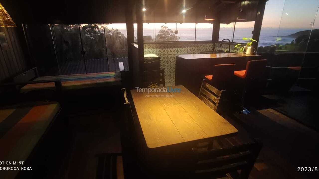 Casa para alquiler de vacaciones em Imbituba (Praia do Rosa)
