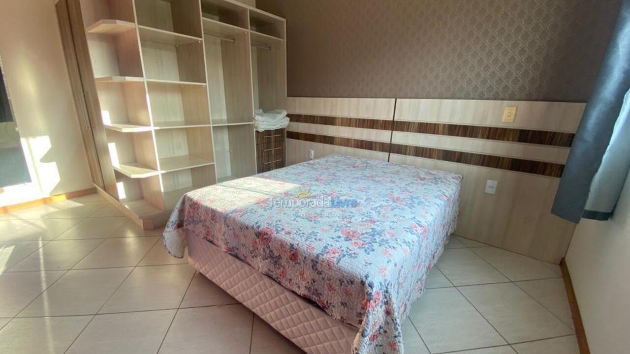 Apartment for vacation rental in Bombinhas (Praia de Bombas)