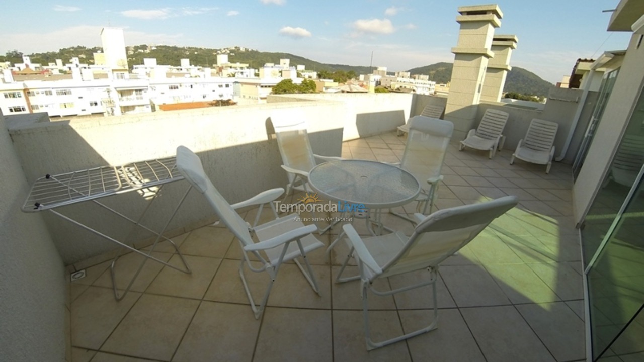 Apartment for vacation rental in Bombinhas (Praia de Bombas)