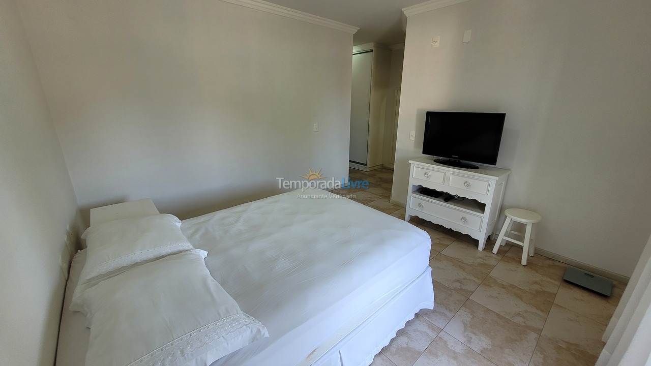 Casa para aluguel de temporada em Bombinhas (Praia de Bombas)