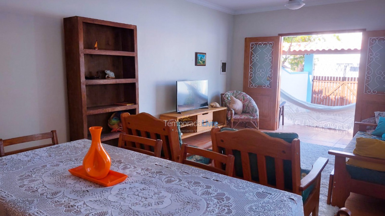 House for vacation rental in Ubatuba (Praia das Toninhas)