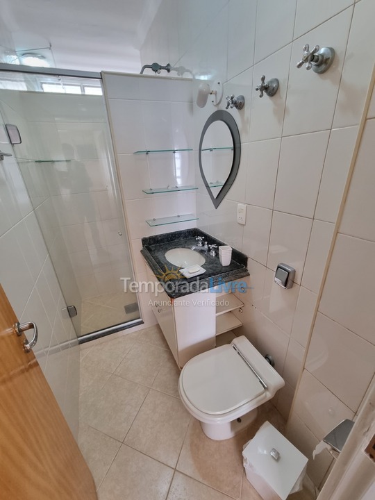 Apartamento para aluguel de temporada em Guarujá (Pitangueiras)