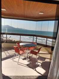 4 suites frente al mar