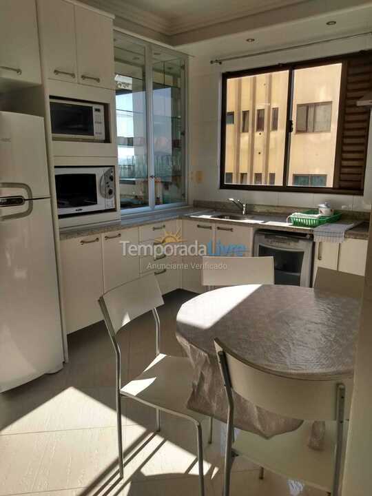 Apartamento para alquiler de vacaciones em Itapema (Meia Praia)