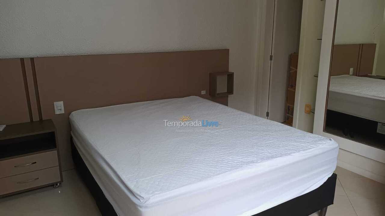 Apartamento para alquiler de vacaciones em Itapema (Meia Praia)