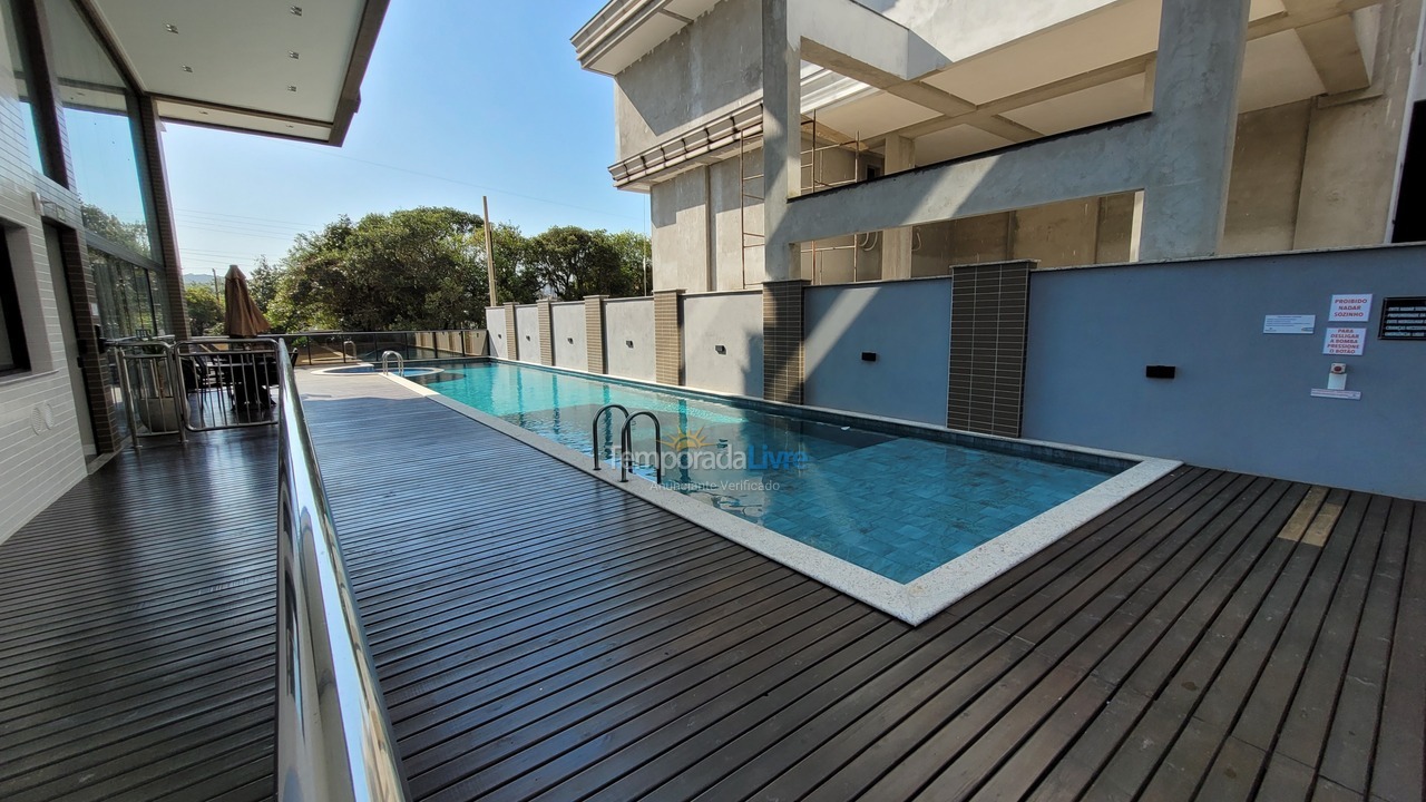 Apartamento para alquiler de vacaciones em Bombinhas (Praia de Bombas)