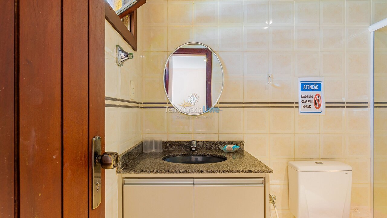 Casa para aluguel de temporada em Camaçari (Praia de Guarajuba)