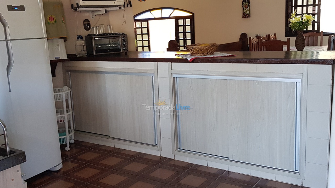 Casa para aluguel de temporada em Caraguatatuba (Prainha)