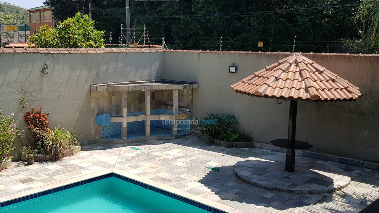 Casa para aluguel de temporada em Caraguatatuba (Prainha)