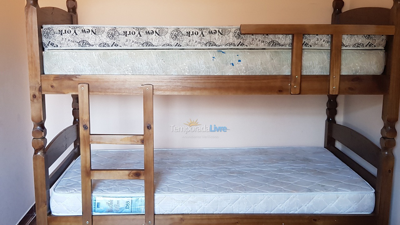 Casa para aluguel de temporada em Caraguatatuba (Prainha)