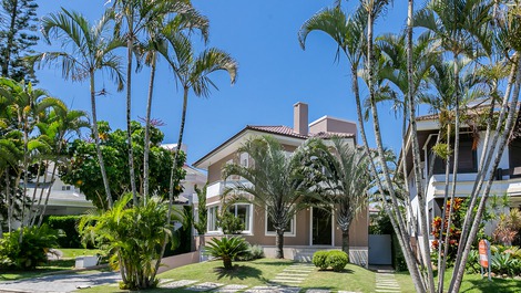 Fachada avenida dos búzios