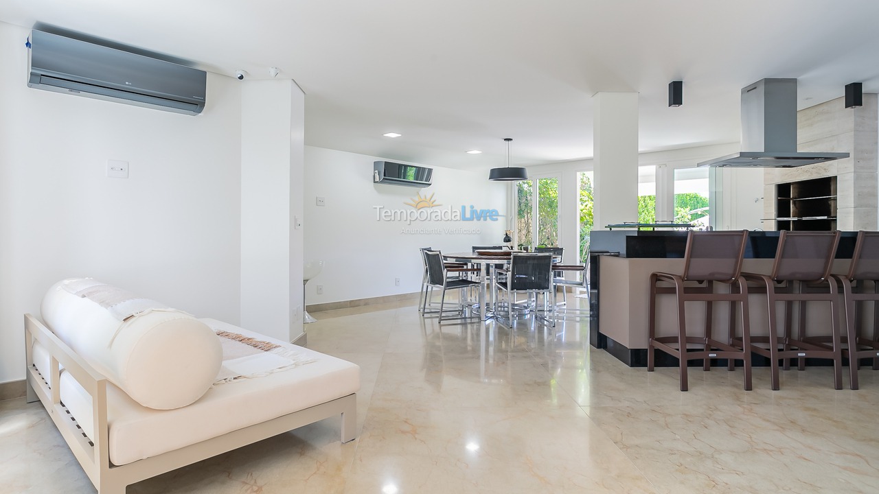 Casa para aluguel de temporada em Florianopolis (Jurerê Internacional)