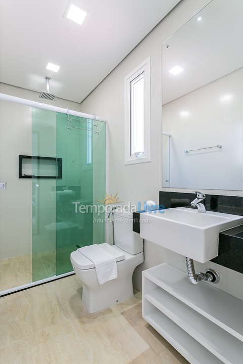 Casa para aluguel de temporada em Florianopolis (Jurerê Internacional)