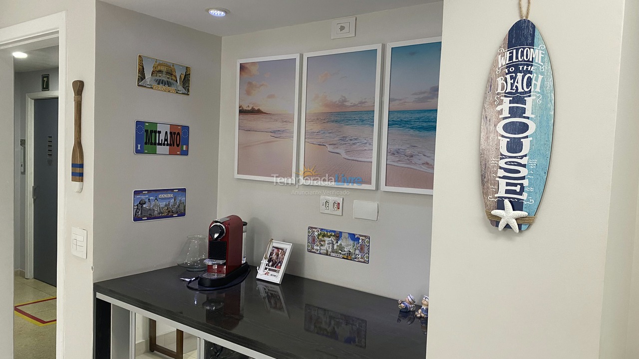 Apartamento para aluguel de temporada em Guarujá (Pitangueiras)