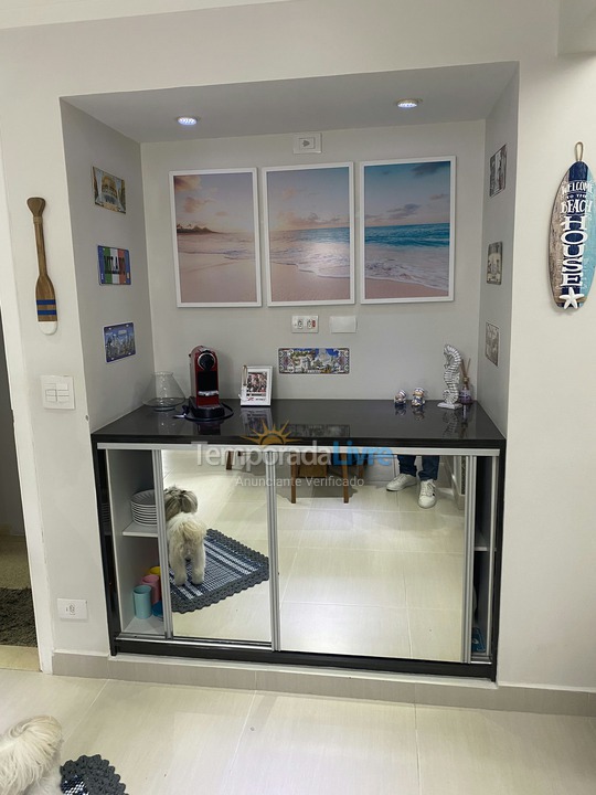 Apartamento para aluguel de temporada em Guarujá (Pitangueiras)