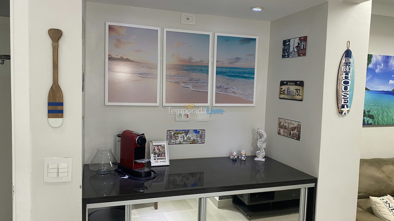 Apartamento para aluguel de temporada em Guarujá (Pitangueiras)