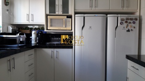 Beautiful apartment with 04 bedrooms in Meia Praia - Itapema