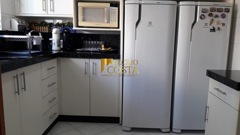 Beautiful apartment with 04 bedrooms in Meia Praia - Itapema
