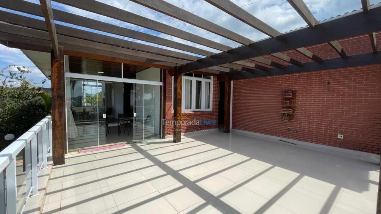 Casa para alquiler de vacaciones em Mairinque (Condomínio Porta do Sol)