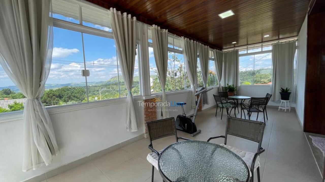 Casa para alquiler de vacaciones em Mairinque (Condomínio Porta do Sol)