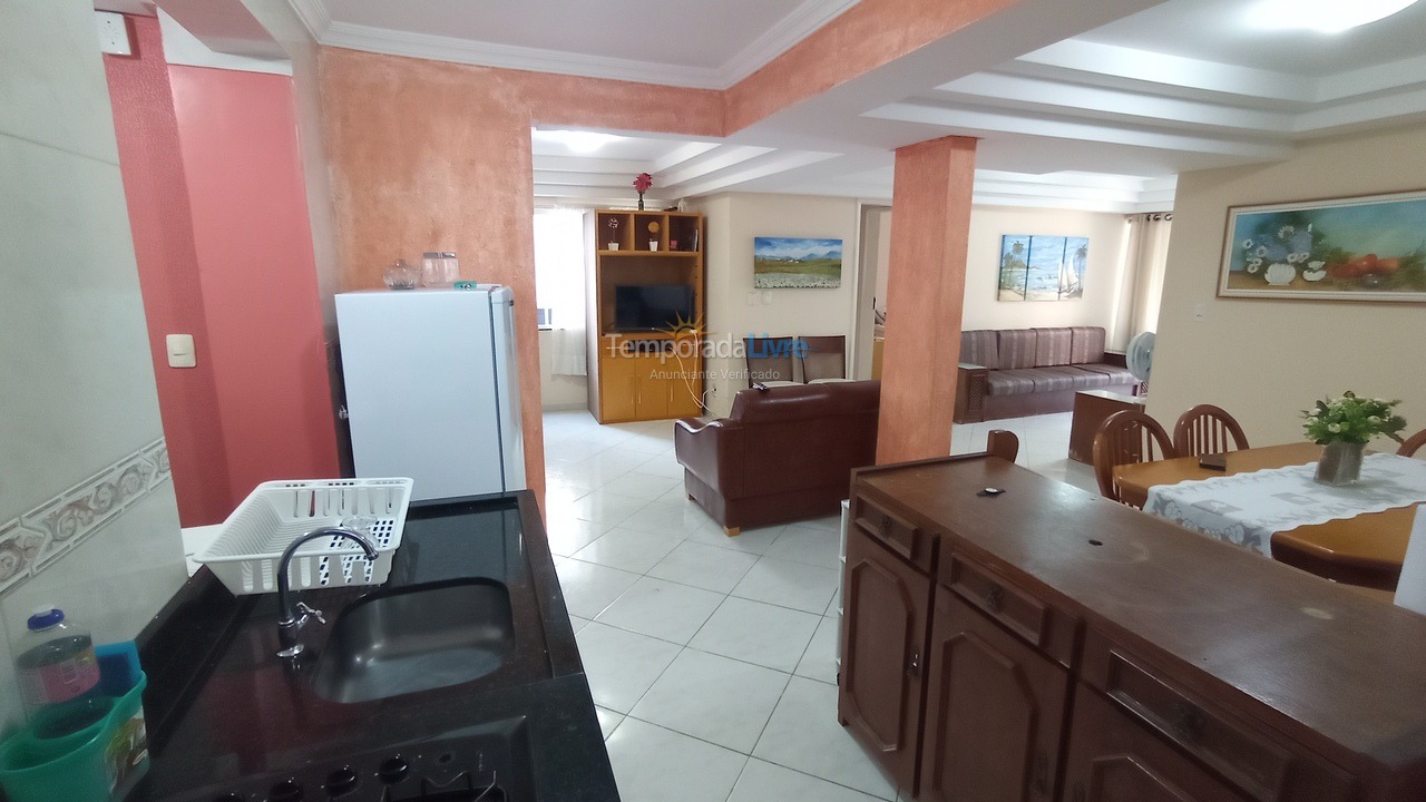 Apartamento para alquiler de vacaciones em Itapema (Meia Praia)