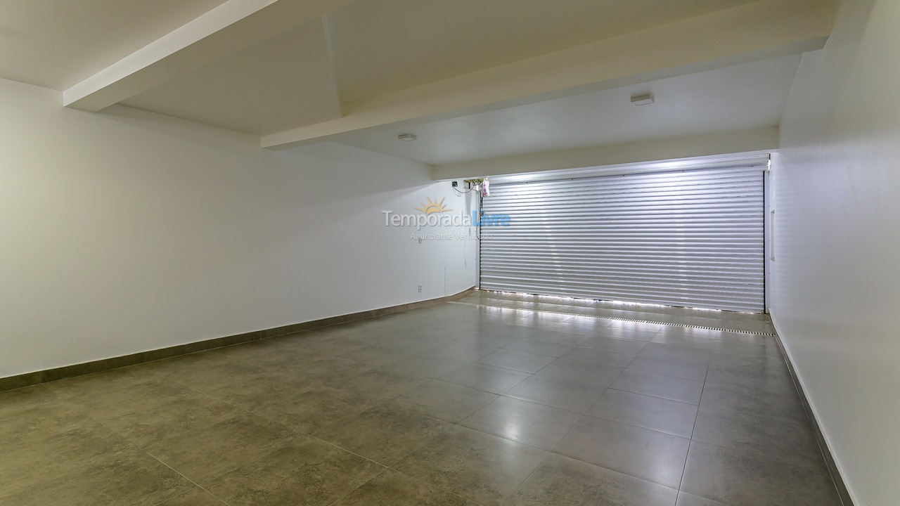 Casa para aluguel de temporada em Florianopolis (Jurerê Internacional)