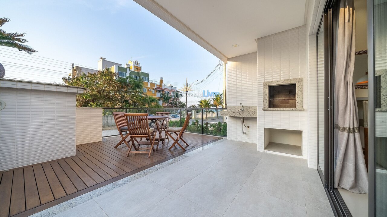 Apartamento para aluguel de temporada em Bombinhas (Canto Grande)