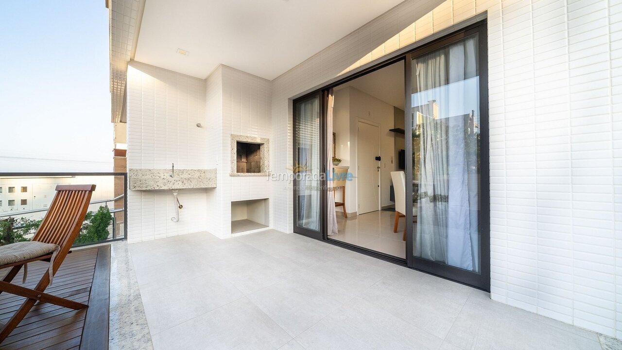 Apartamento para aluguel de temporada em Bombinhas (Canto Grande)