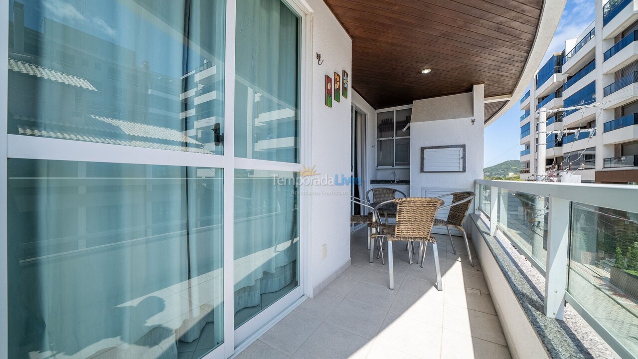 Apartamento para aluguel de temporada em Bombinhas (Praia de Bombas)