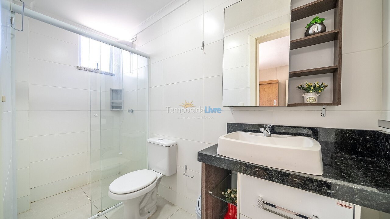 Apartamento para aluguel de temporada em Bombinhas (Praia de Bombas)