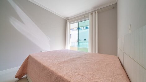 116 - Excelente ajuste a 50m de la playa, con 02 habitaciones!