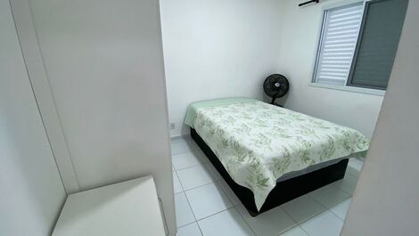 Apto martim de sá, até 6 pessoas, 2 dorm, churrasq.