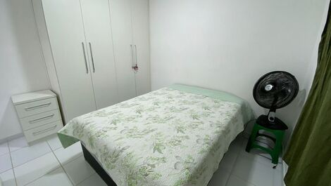 Apto martim de sá, até 6 pessoas, 2 dorm, churrasq.