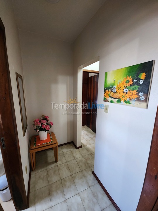 Apartamento para aluguel de temporada em Itapema (Meia Praia)