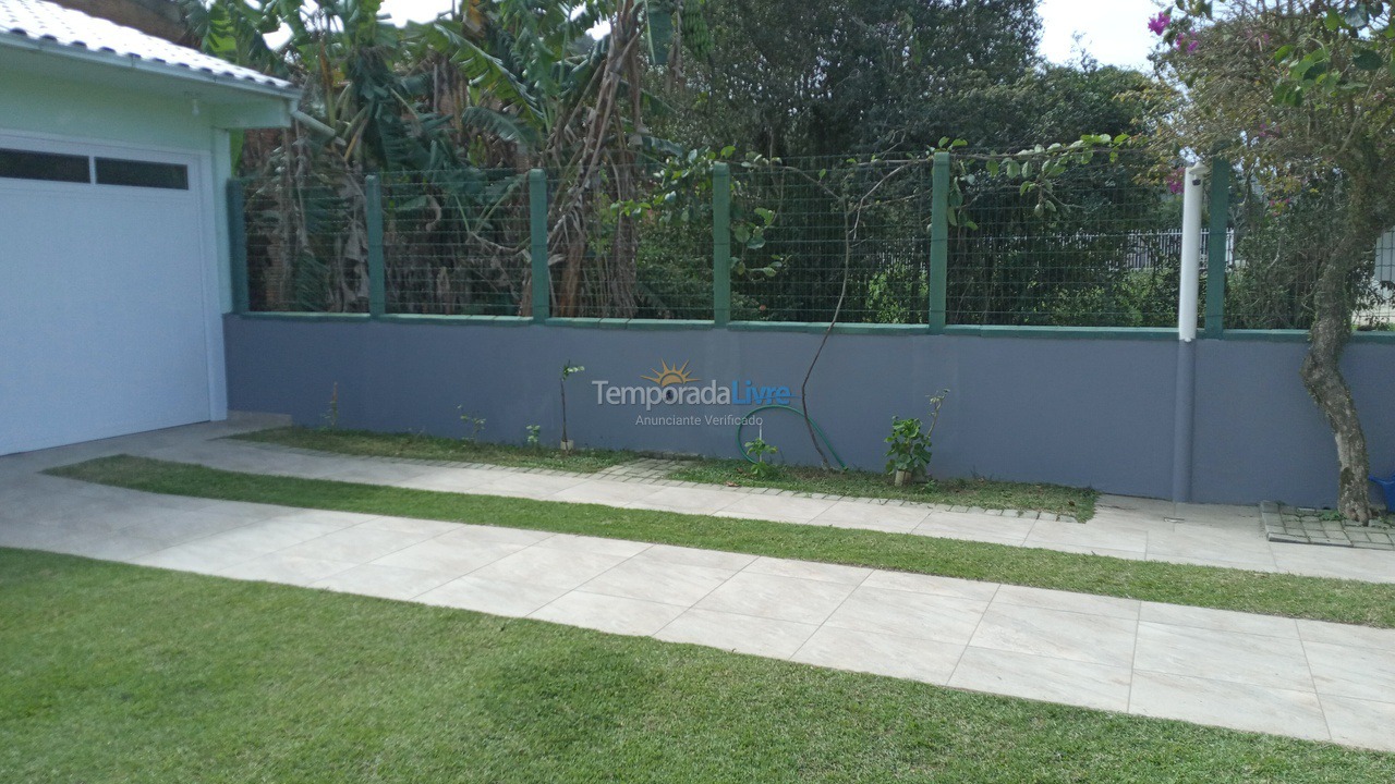 Casa para aluguel de temporada em Bombinhas (Mariscal)