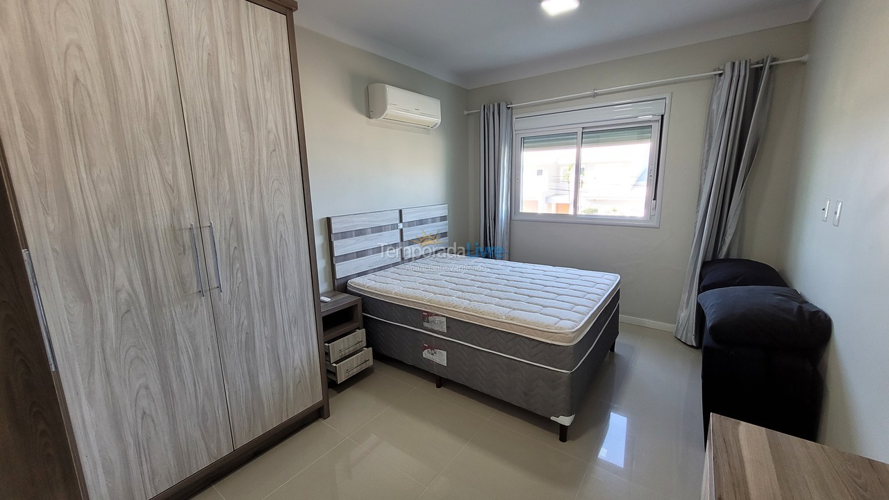 Apartment for vacation rental in Bombinhas (Canto Grande)
