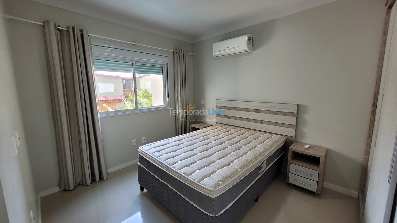 Apartment for vacation rental in Bombinhas (Canto Grande)