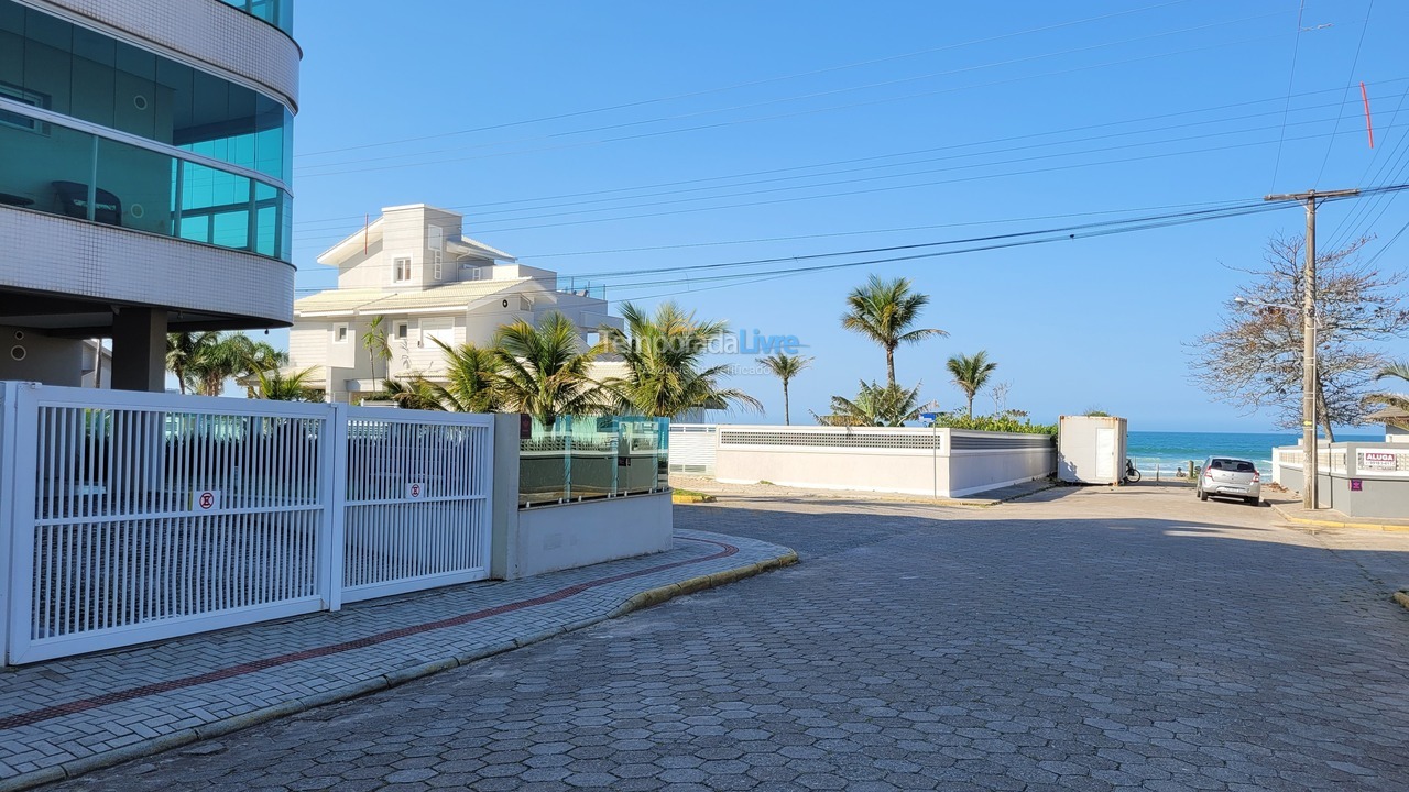 Apartment for vacation rental in Bombinhas (Canto Grande)