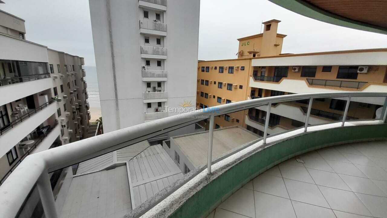 Apartment for vacation rental in Itapema (Meia Praia)