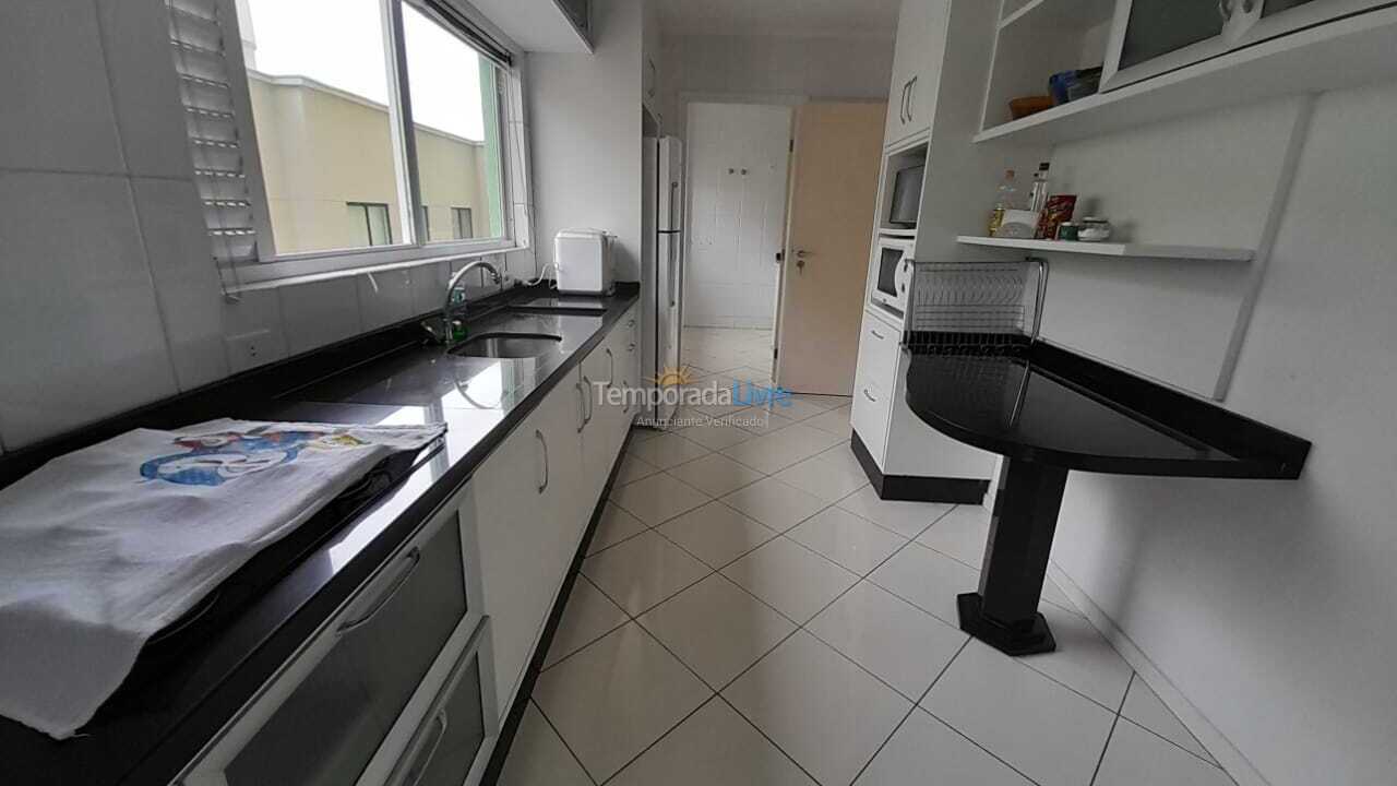 Apartment for vacation rental in Itapema (Meia Praia)