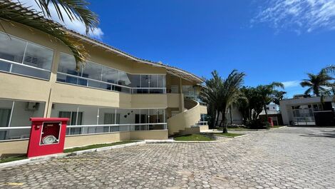 Spacious 3-bedroom apartment on Bombinhas Beach.