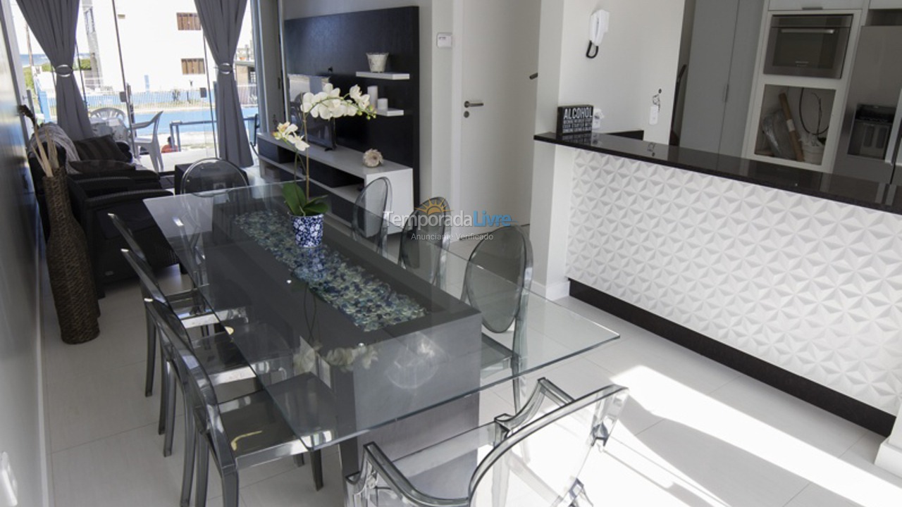 Casa para alquiler de vacaciones em São Francisco do Sul (Prainha)