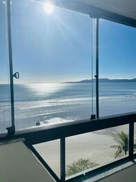 5 dormitórios, Frente Mar, Centro da Meia Praia